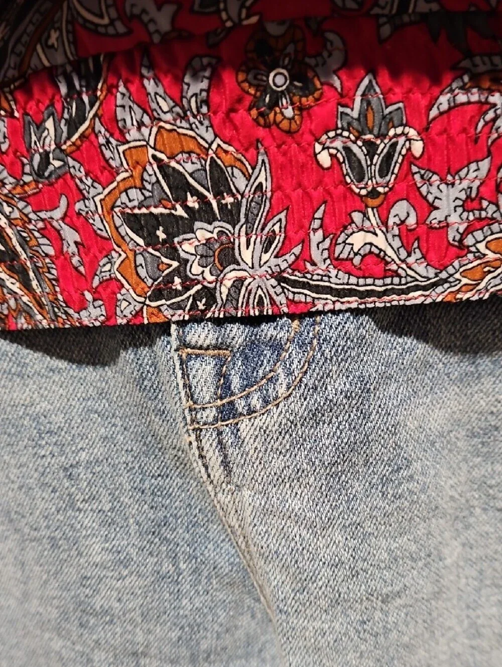 Vintage Alfred Dunner Red Paisley Print Top with Gray and Brown Accents